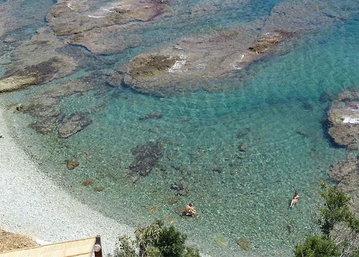 Vue Exceptionnelle Debut Cap Corse La Pier Noire